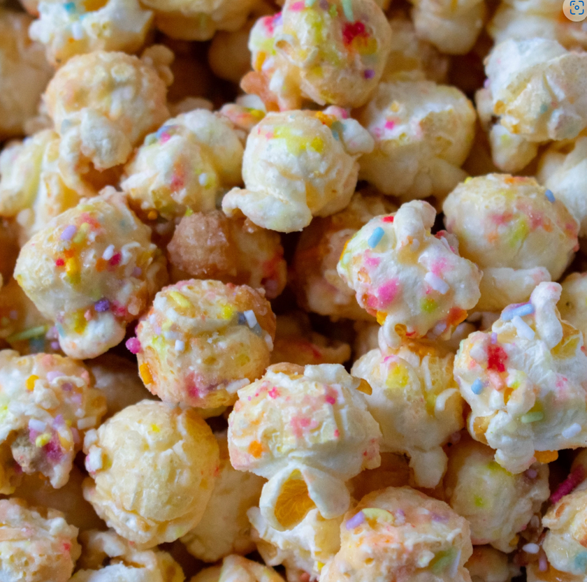 BirthdayCakePopcornMarleyGifting