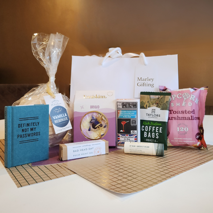 The_Sister_Gift_Bag_Marley_Gifting